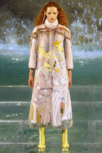 Look 43